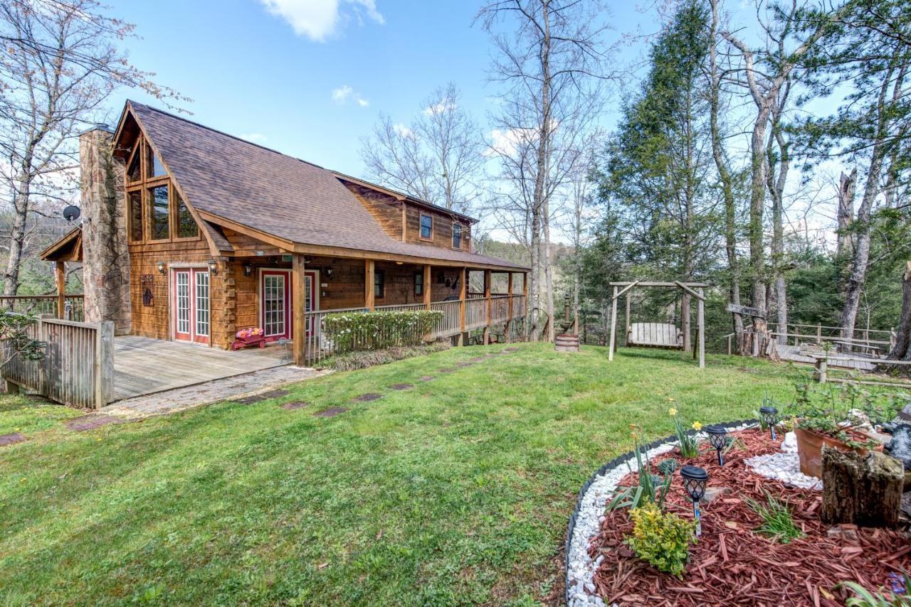 Lazy Cub Lodge Pigeon Forge Exterior photo